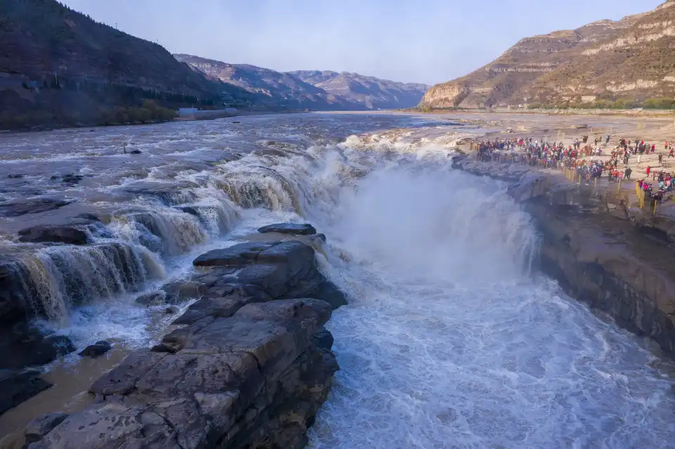 1_The Hukou Waterfall Scenic Area
