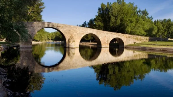 Piscinas Naturales De Navaluenga