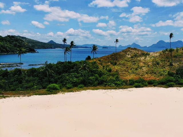 Unwinding my mind at Puka shell beach
