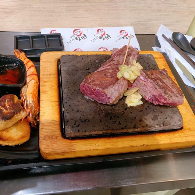 下午茶！香港美食| 石頭板燒牛
