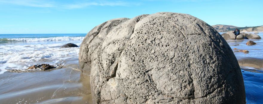 Moeraki Boulders Beach
