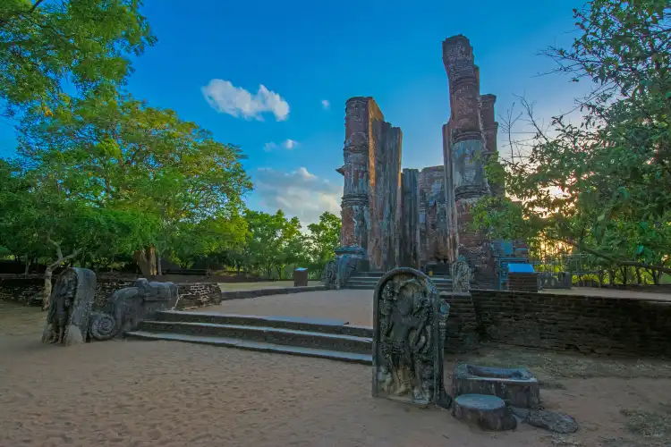 Các khách sạn gần The Ancient City of Polonnaruwa
