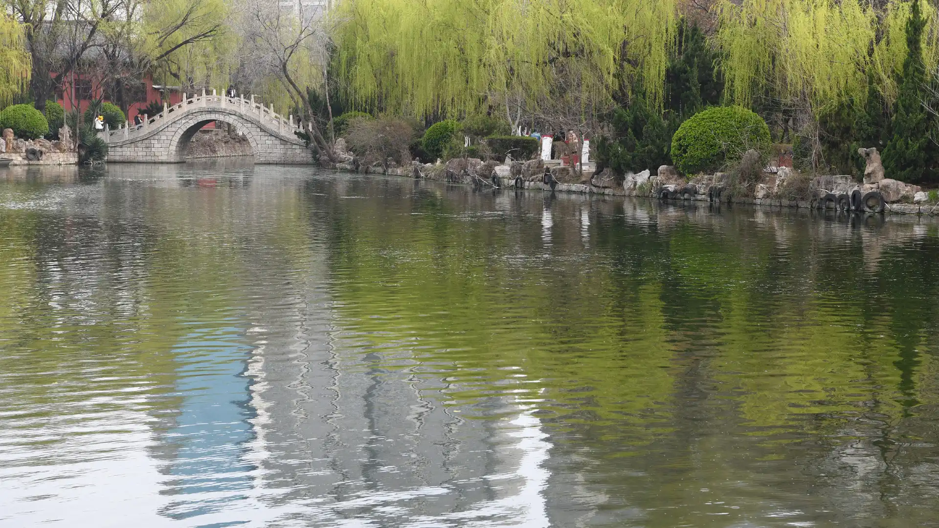 Hotels near Jinghe Park