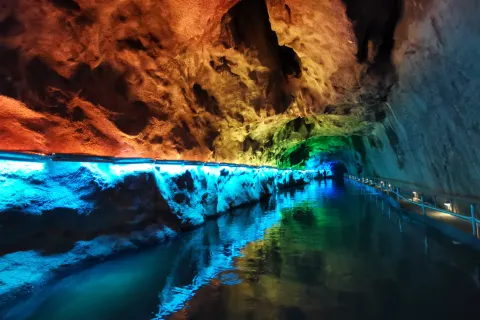 Longkong Cave