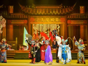 Fu Rong Guo Cui Sichuan Opera with Face-changing & Fire-breathing