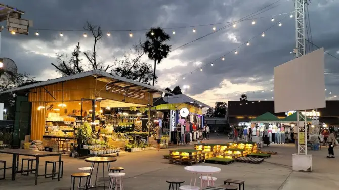 Ton Tann Market