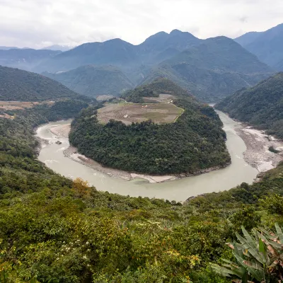 Train from Xigaze to Langxian