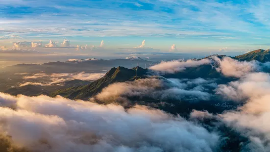 Xinxing Fengche Mountain