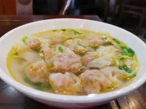 鸡鸣汤包(狮子桥店)