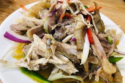 妥穆洒东乡手抓美食