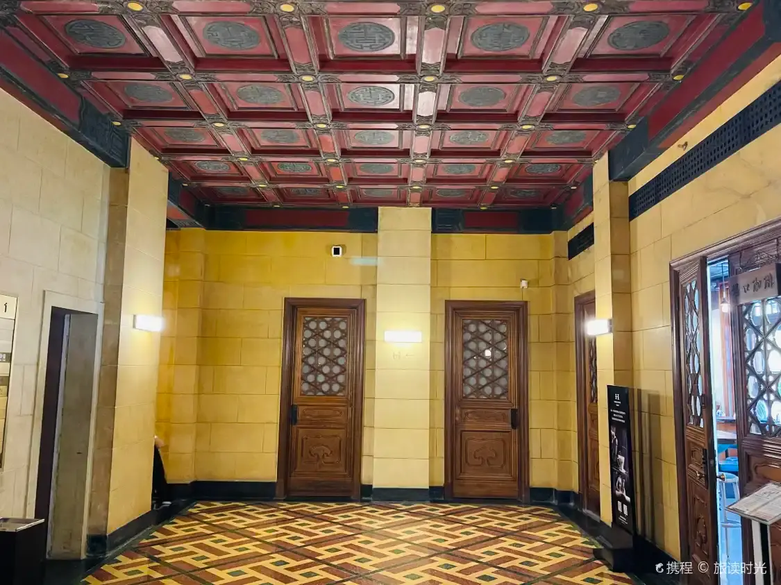 Hotels near YWCA Building