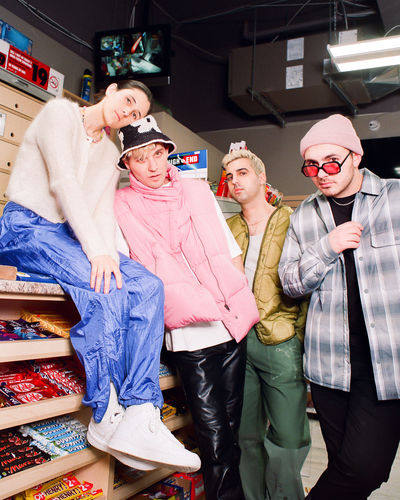 Calgary | Valley<Do You Need To Be Entertained?>Tour