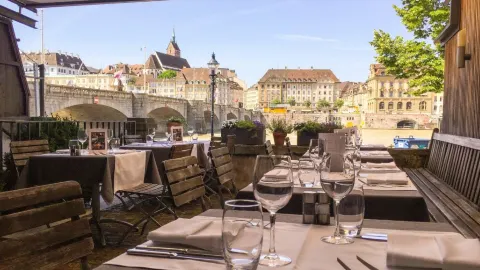 Restaurant Rhywyera in Basel