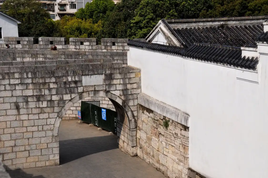Hotels near Laodongmen Relic Site