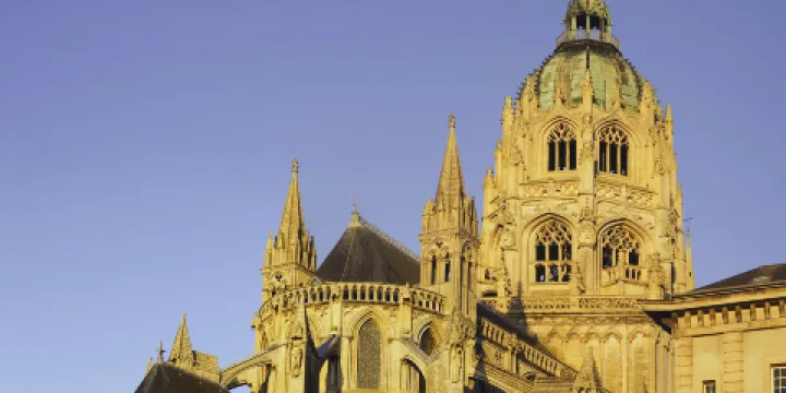 巴約聖母主教座堂