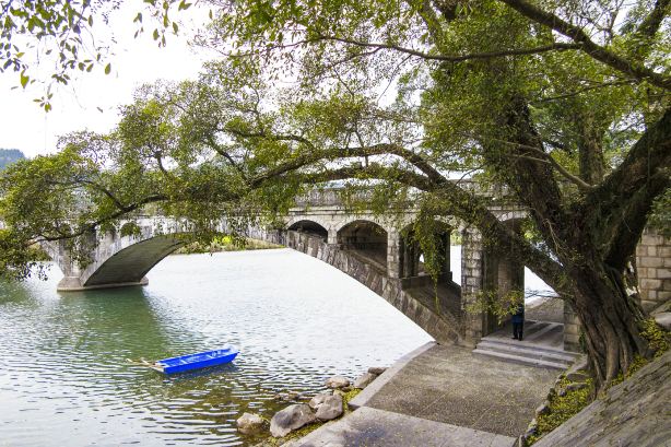 Sanbao Qianhu Dong Village Scenic Area