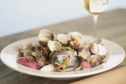 Ivar's Acres of Clams