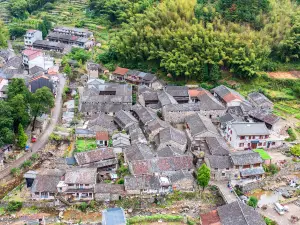 Yanxia Shitou Village