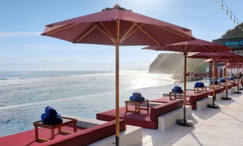 White Rock Beach Club