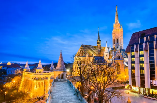 Hotels in Debrecen With Bars