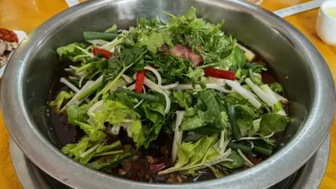 香橙园兔火锅 in Pujiang
