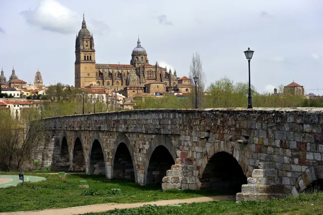 Hotels near Sitio Historico de Los Arapiles