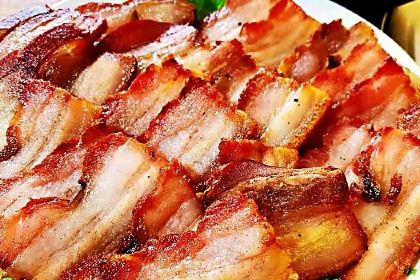 ZAI SHUI YI FANG TE SE HUO GUO