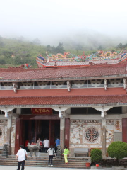 Lingjiuyan Temple