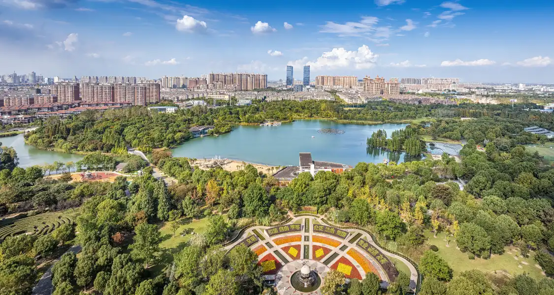 Hotels near Liangfeng Ecological Park