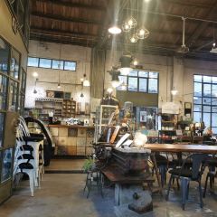 Showroom Cafe User Photo