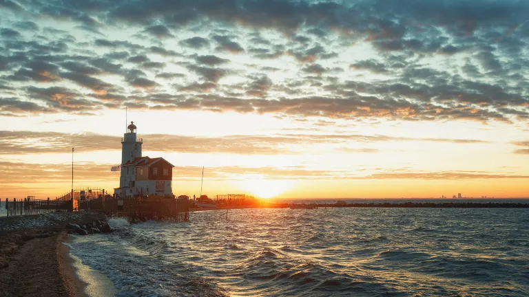 Отели рядом с достопримечательностью «Амстел»