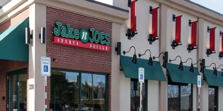 Jake n JOES Sports Grille - Woburn