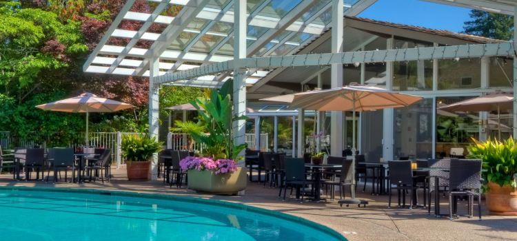 Dinah's Poolside Restaurant