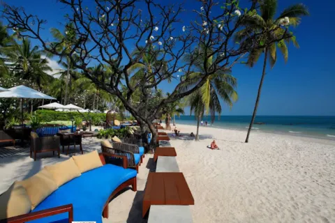 COAST Beach Club and Bistro