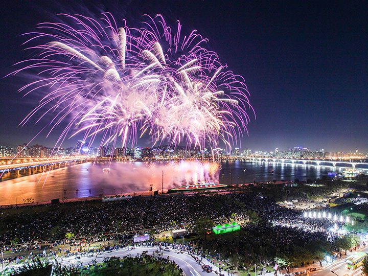 Seoul International Fireworks Festival | Seoul