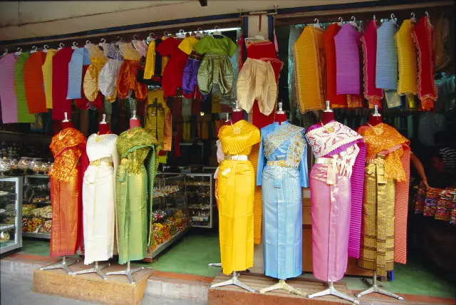 Thai Costume Experiences in Bangkok