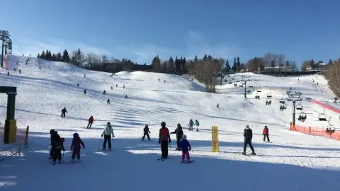 Edmonton Ski Club attraction in Edmonton