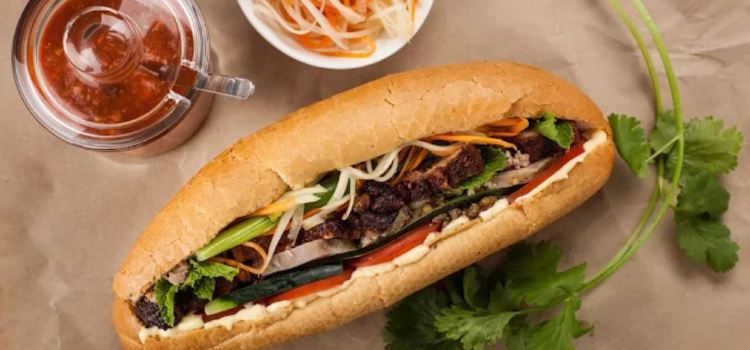 Banh Mi 25