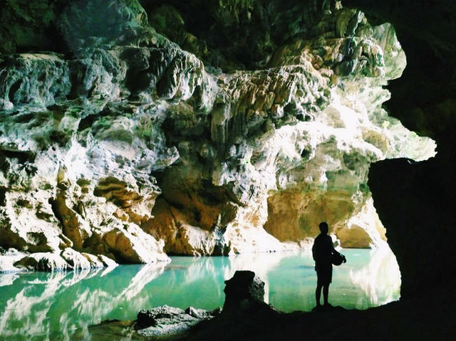 Exploring Tham Xang 