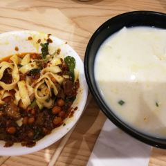 LEI JIA DOU FU YUAN ZI User Photo