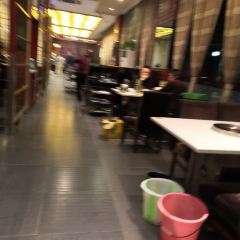 Jizhiyuan Hot Pot 여행 사진