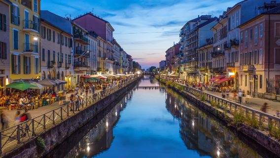 โบสถ์ซานตามารีอาเดลเลกราซี + ระเบียงอาสนวิหารมิลาน + พระราชวังหลวงมิลาน + ปินาโกเตกา ดิ เบรรา + คลองมิลาน