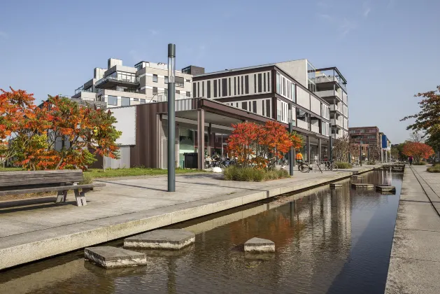 Отели с услугой парковкой в г. Бреда