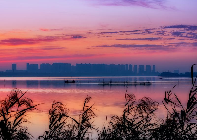 Tangxun Lake