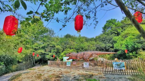 Wanglonghu Sceneic Area