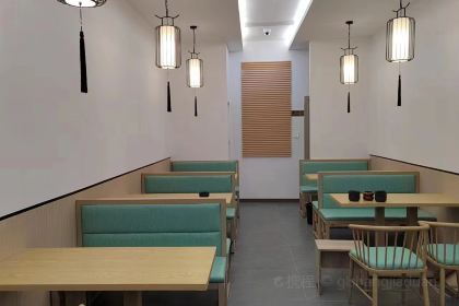 且慢客栈(芙蓉镇景区门口店)·中餐厅