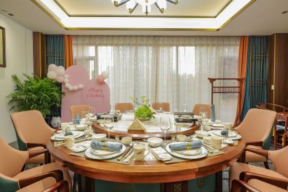 重庆仁宾江景酒店·湘粤楼