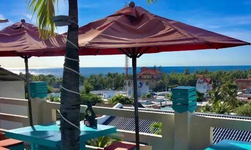 Breeze Restaurant & Bar