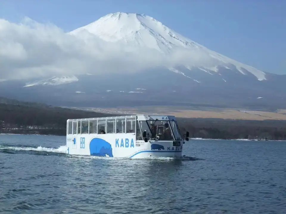 5_KABAバス 山中湖 水陸両用バス