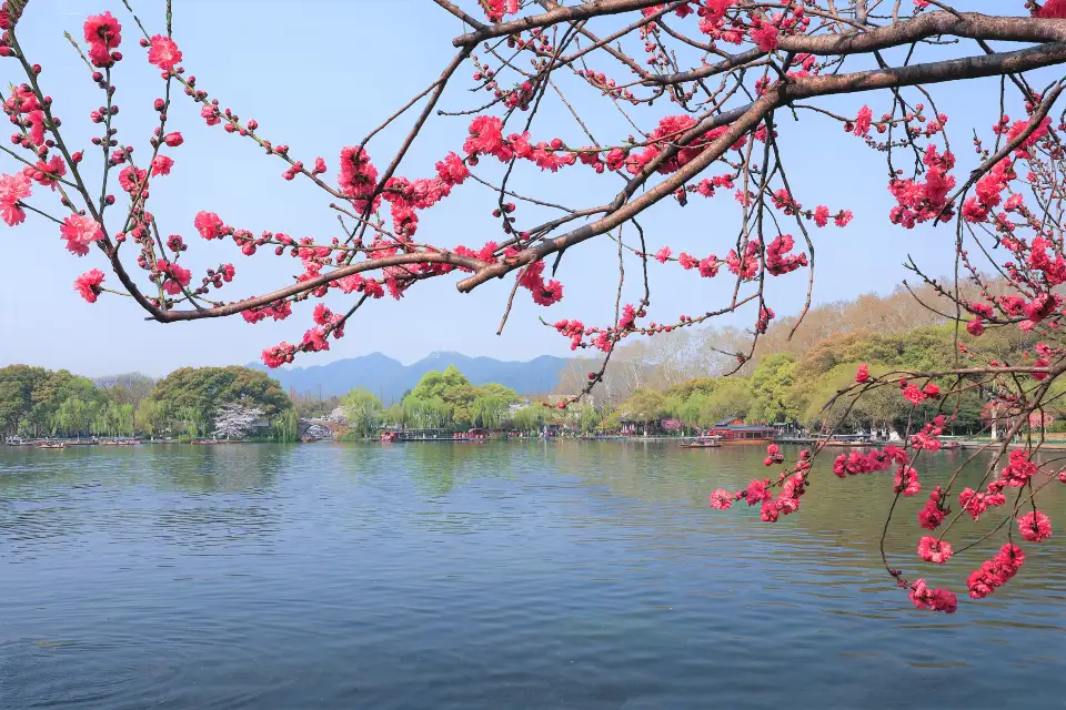 3_West Lake